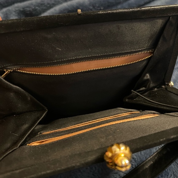 Vintage Koret Handbag Purse with gold tone clasp - Picture 6 of 10